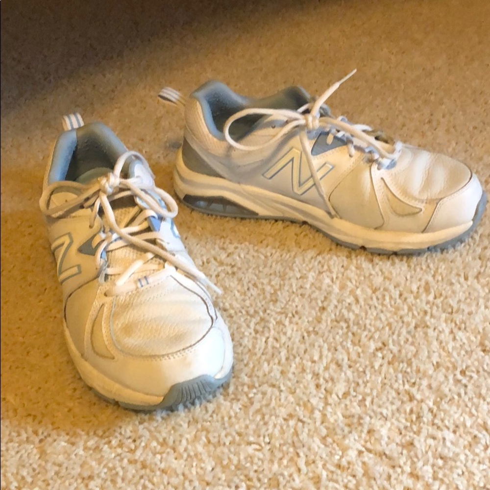New Balance Tennis Shoes Size 10W
